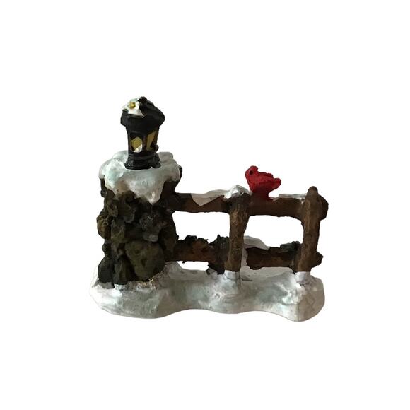 Set of 5 Poly Christmas Village Figures - Picture 8 of 9